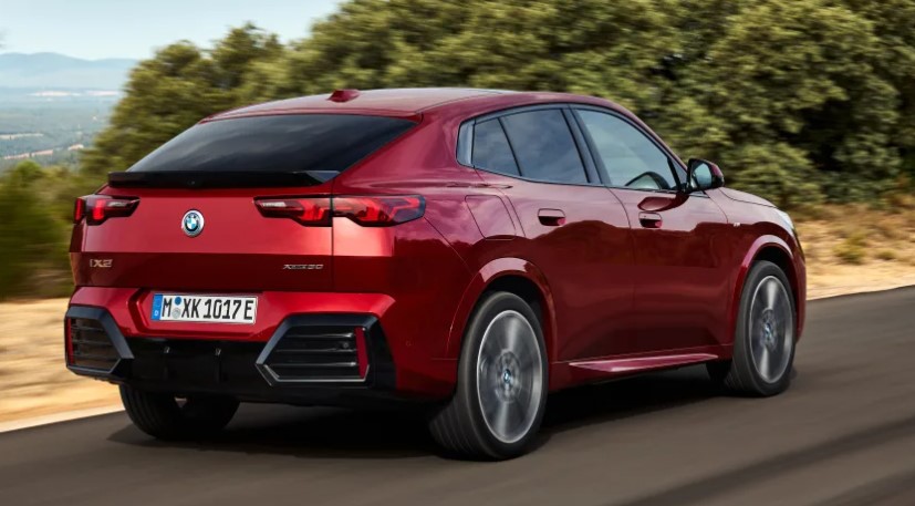 BMW iX1 та iX2
