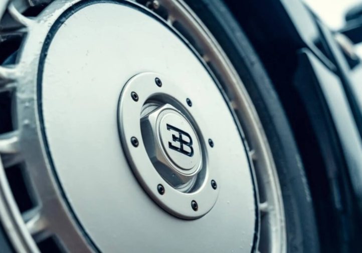 Bugatti EB112: унікальний седан-привид виставили на аукціон