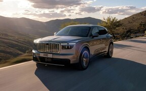 Профиль электрического кроссовера Bentley