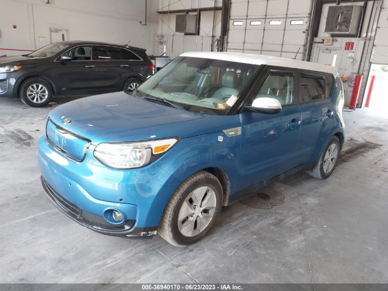 2015 KIA SOUL EV +