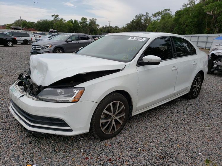 VOLKSWAGEN JETTA 2017