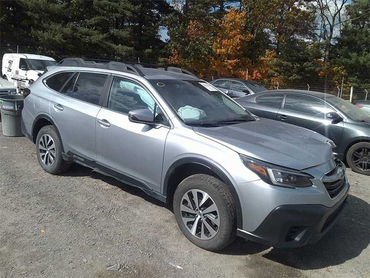 SUBARU Outback 2021