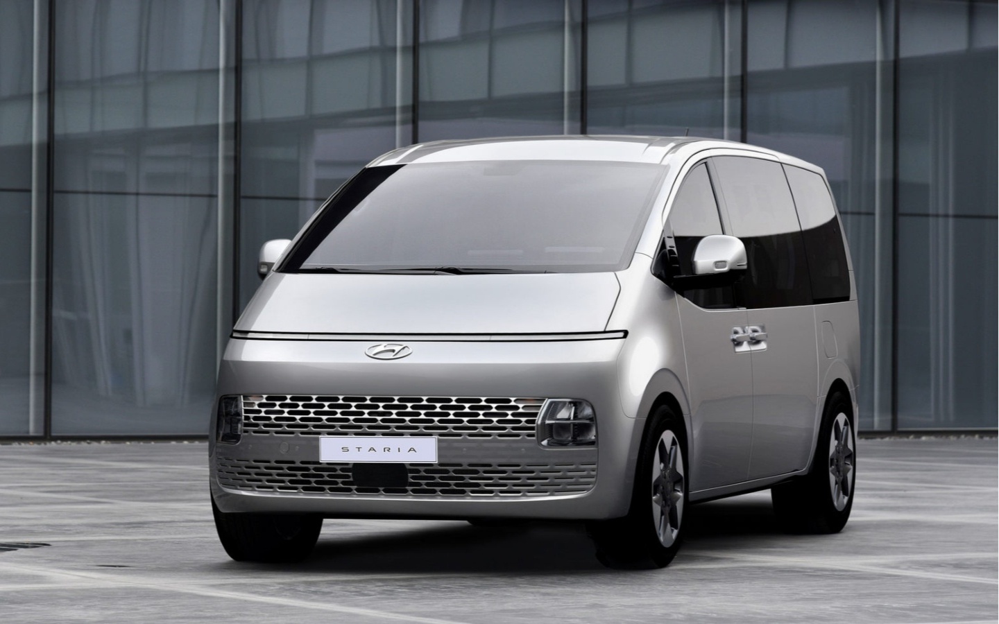 Обновленный Hyundai Staria: новые акценты Обновленный Hyundai Staria: новые акценты