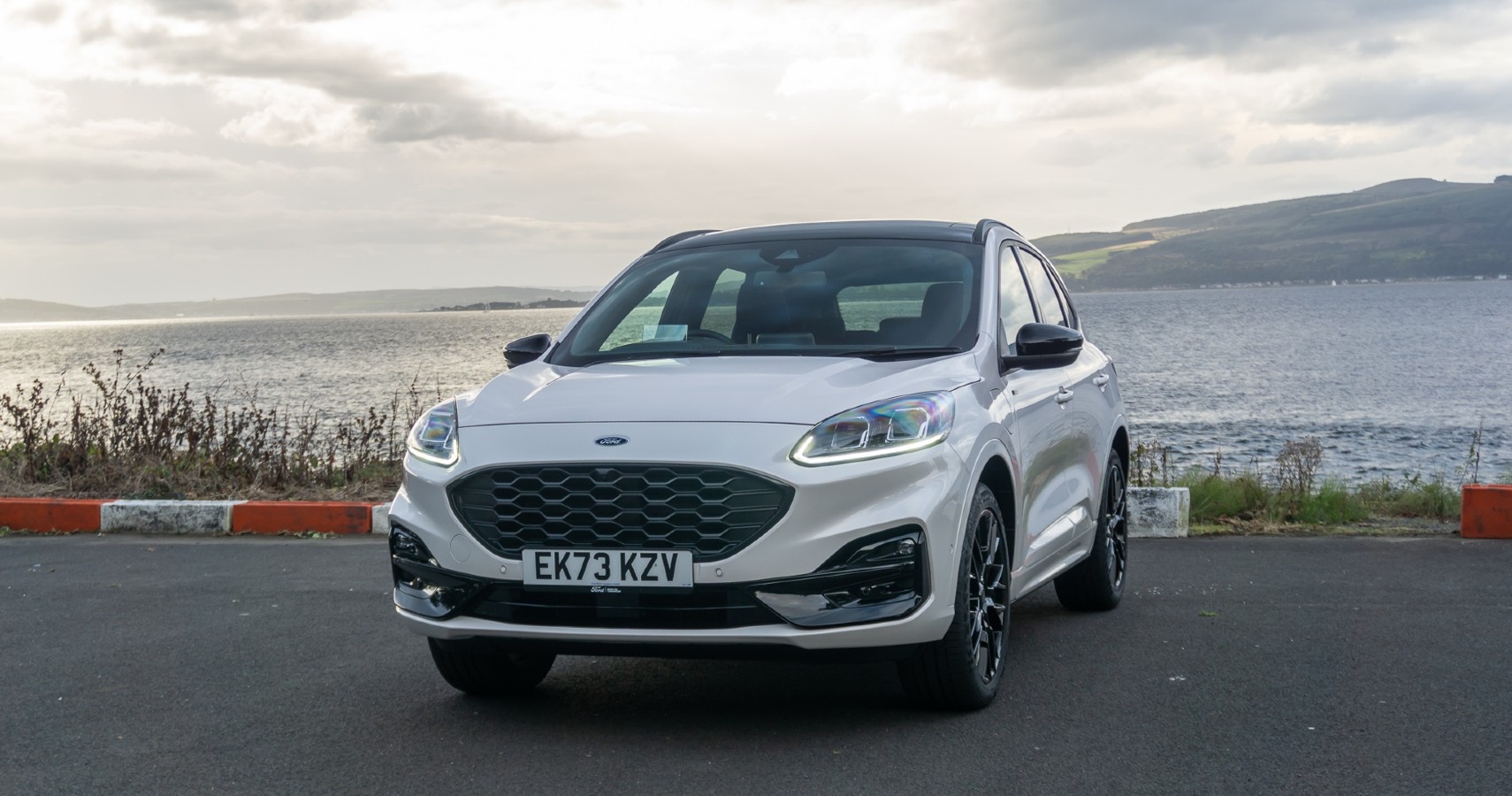 Ford Kuga PHEV: економічний та динамічний SUV