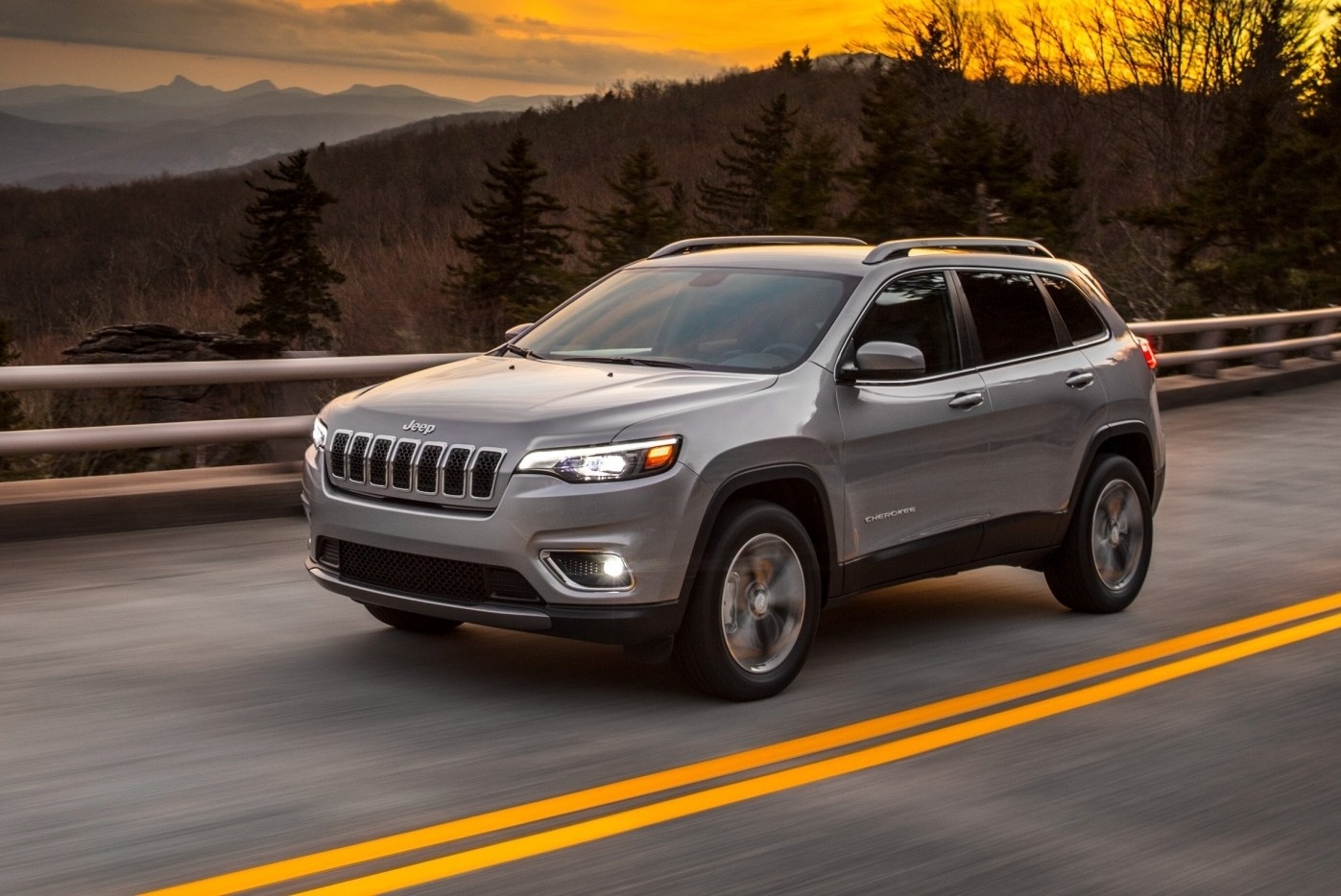 Інновації дверей Jeep Cherokee Інновації дверей Jeep Cherokee