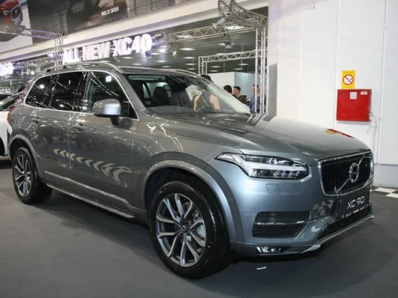 Броньовані кросовери Volvo XC90 та XC60 Броньовані кросовери Volvo XC90 та XC60