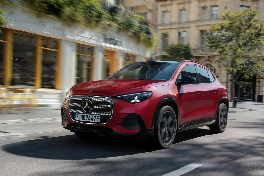 Новий Mercedes-Benz GLA: електрика та гібриди Новий Mercedes-Benz GLA: електрика та гібриди