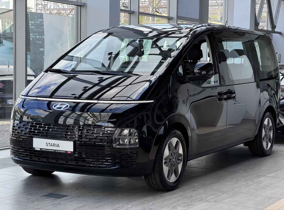 Оновлений Hyundai Staria: новий рівень комфорту Оновлений Hyundai Staria: новий рівень комфорту
